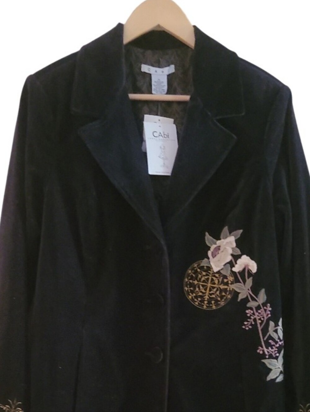 NWT Vintage CAbi Antoinette Velvet Floral Embroidered Longline coat Black Whimsy - Picture 4 of 17
